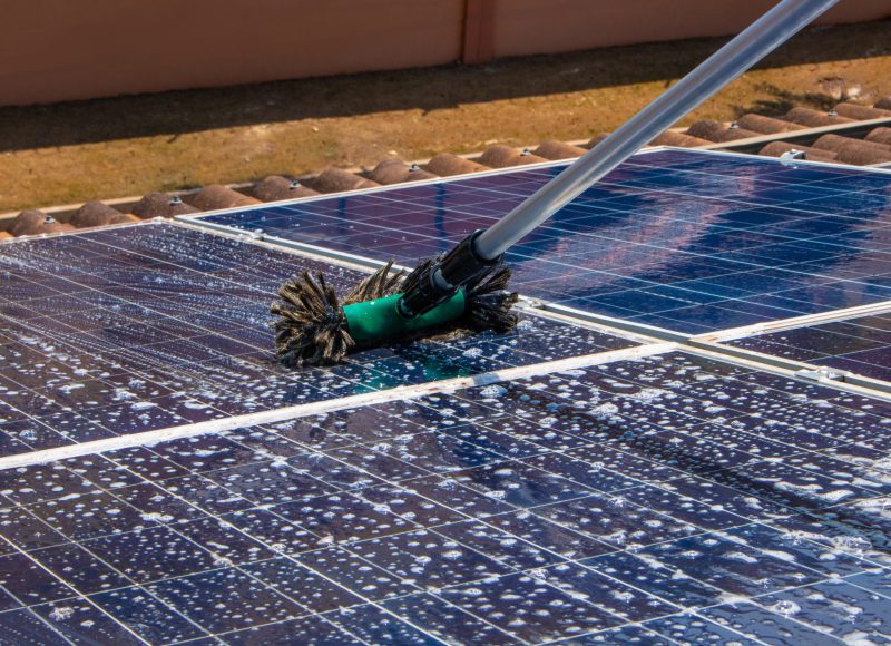 Reparaciones y mantenimientos de placas solares